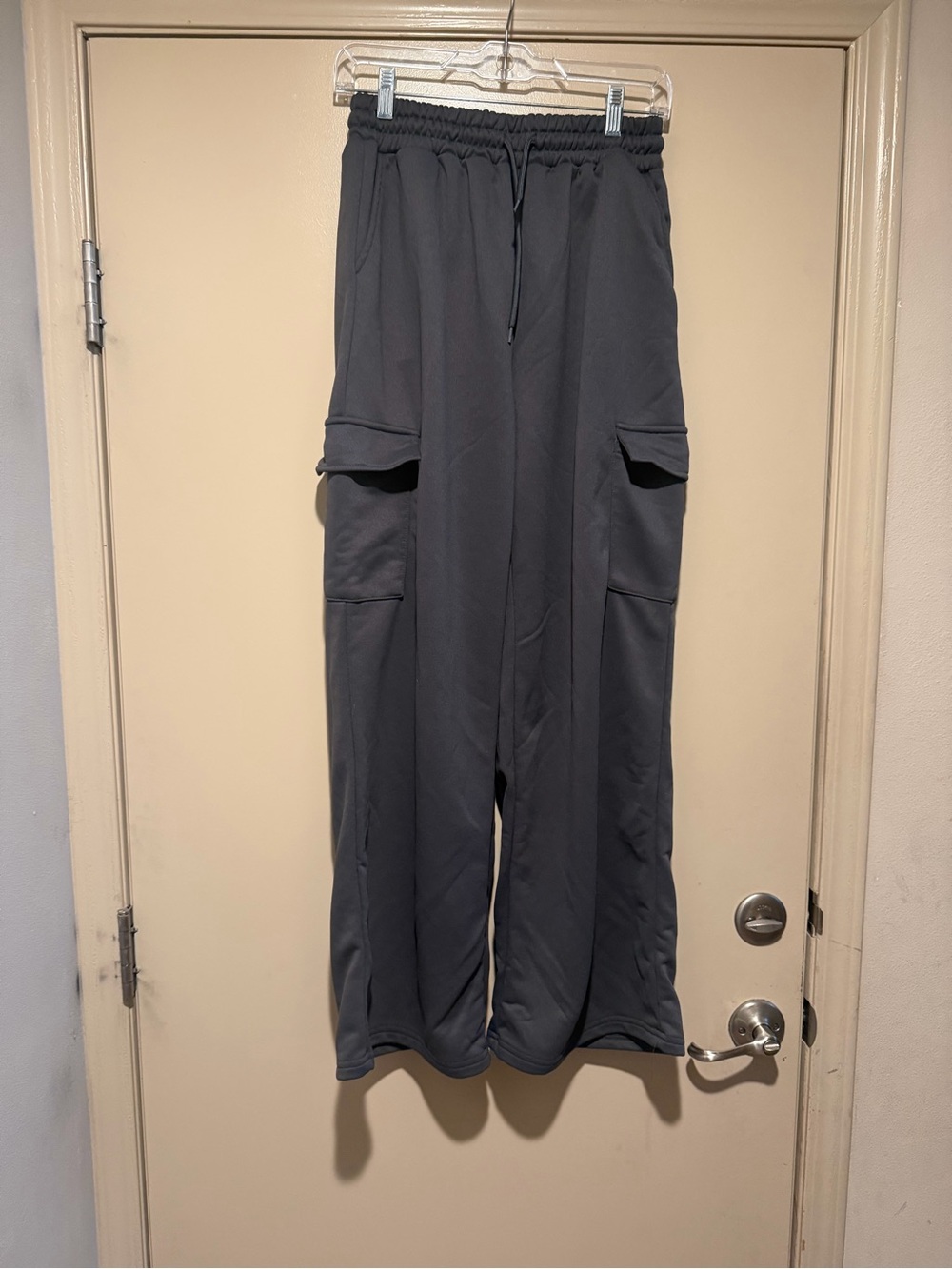 Women’s Cargo sweat Pants - Charcoal Gray